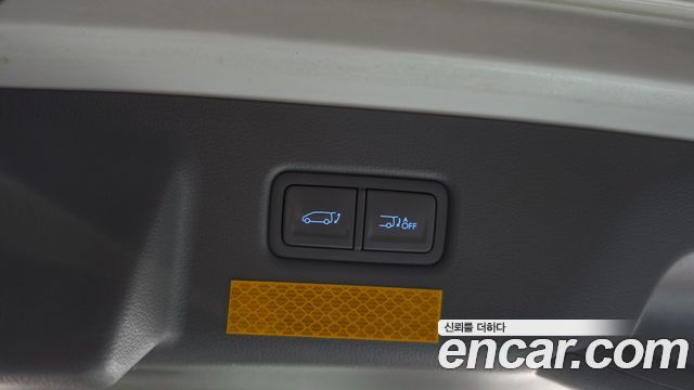 Hyundai Staria 2022 — photo 24
