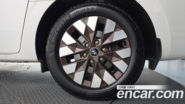 Hyundai Staria 2022 — photo 7