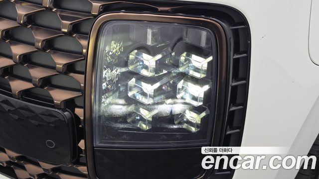 Hyundai Staria 2022 — photo 8