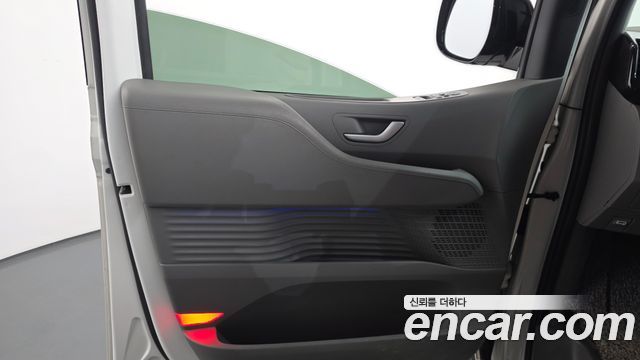 Hyundai Staria 2022 — photo 14