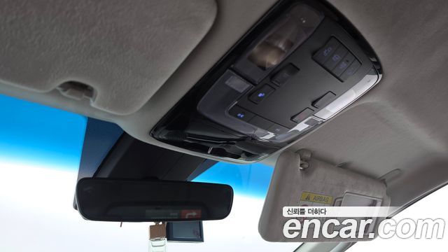 Hyundai Staria 2022 — photo 27