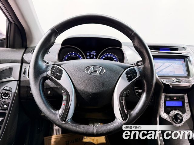 Hyundai AVANTE 2012 — photo 6