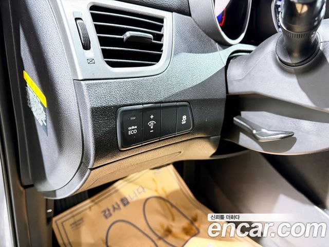 Hyundai AVANTE 2012 — photo 10
