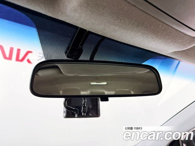 Hyundai AVANTE 2012 — photo 17
