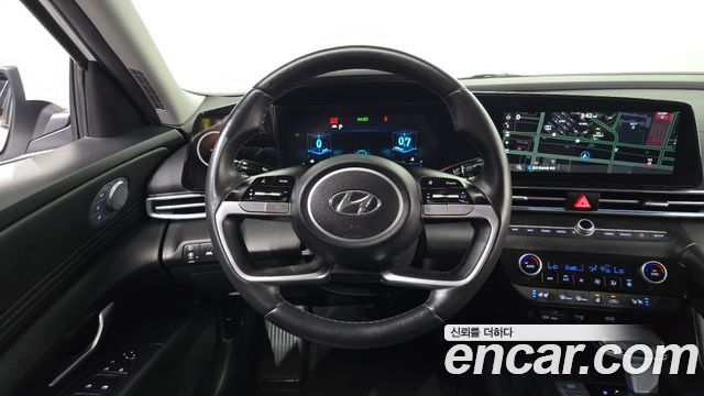 Hyundai AVANTE 2023 — photo 18