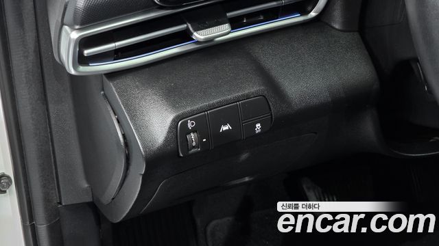 Hyundai AVANTE 2023 — photo 19