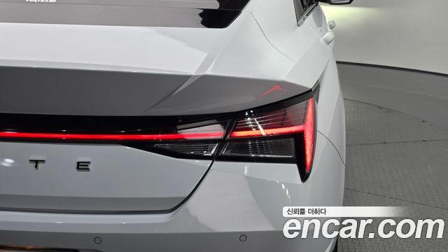 Hyundai AVANTE 2023 — photo 9
