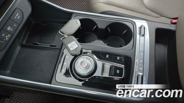 Kia Canival 2024 — photo 9