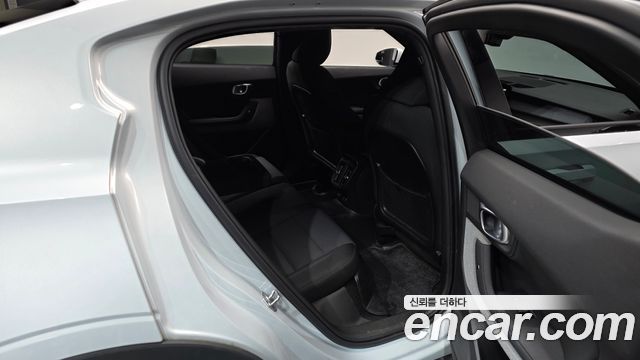 Polestar Polestar 2 2022 — photo 18