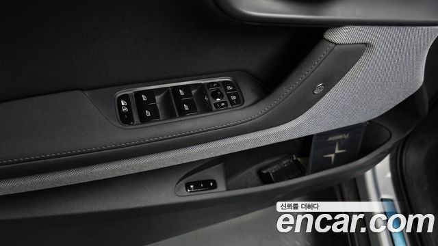 Polestar Polestar 2 2022 — photo 23