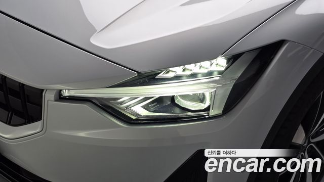 Polestar Polestar 2 2022 — photo 8