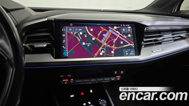 Audi Q4 e-tron 2022 — photo 19