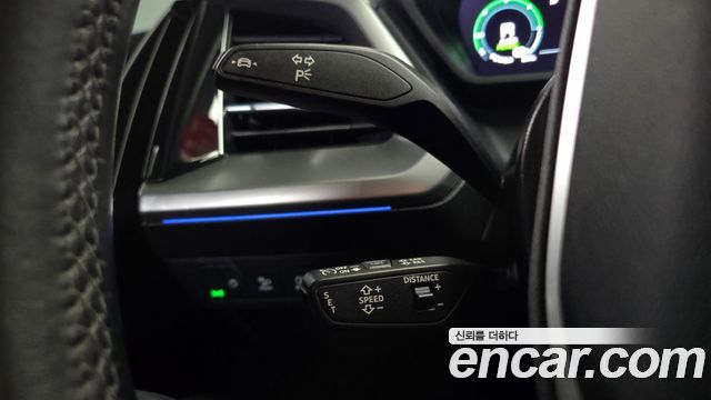Audi Q4 e-tron 2022 — photo 27