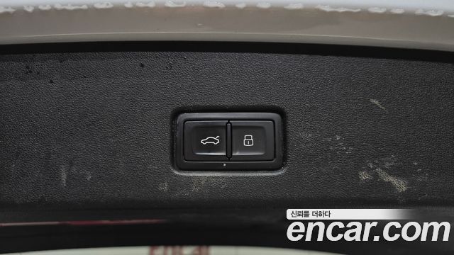 Audi Q4 e-tron 2022 — photo 31