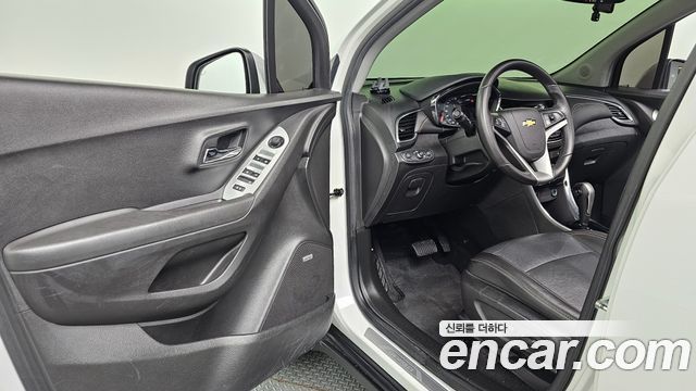 Chevrolet Korea Trax 2018 — photo 13