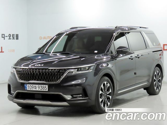 Kia Canival 2022 — photo 1