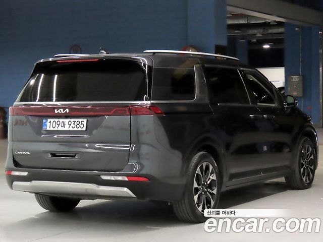 Kia Canival 2022 — photo 4