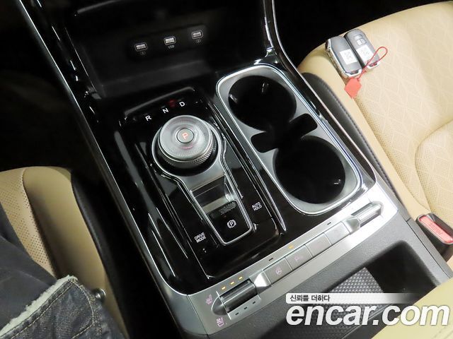 Kia Canival 2022 — photo 14