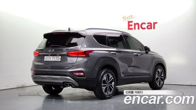 Hyundai Santafe 2019 — photo 2