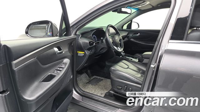 Hyundai Santafe 2019 — photo 13