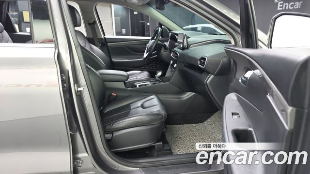 Hyundai Santafe 2019 — photo 17