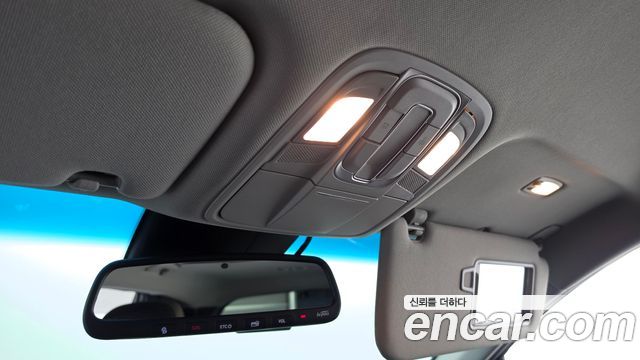 Hyundai Santafe 2019 — photo 23