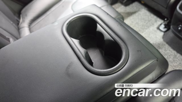 Hyundai Santafe 2019 — photo 24