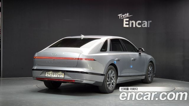 Hyundai Grandeur 2023 — photo 2