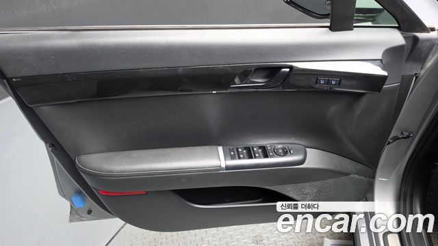 Hyundai Grandeur 2023 — photo 14