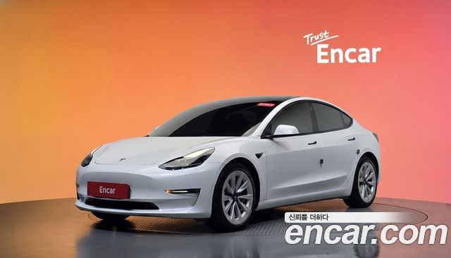 Tesla Model 3 2022 — photo 1