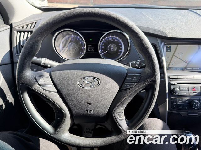 Hyundai Sonata 2014 — photo 11