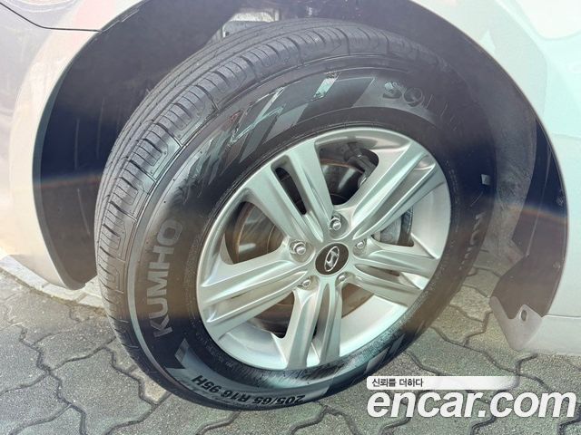 Hyundai Sonata 2014 — photo 17