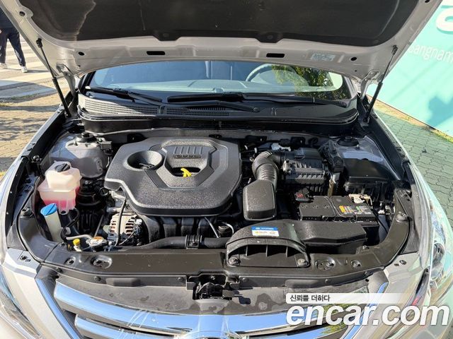 Hyundai Sonata 2014 — photo 18