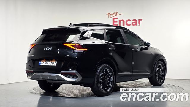Kia Sportage 2023 — photo 2