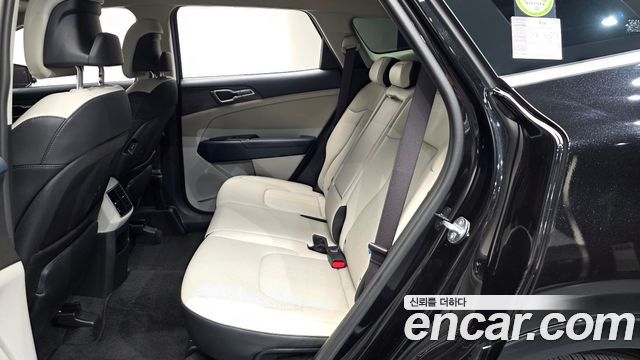 Kia Sportage 2023 — photo 17