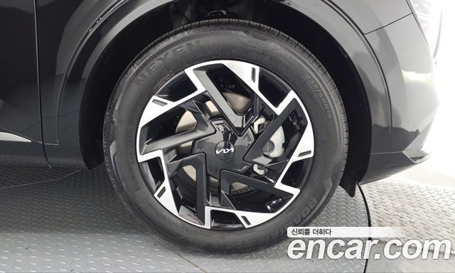 Kia Sportage 2023 — photo 7