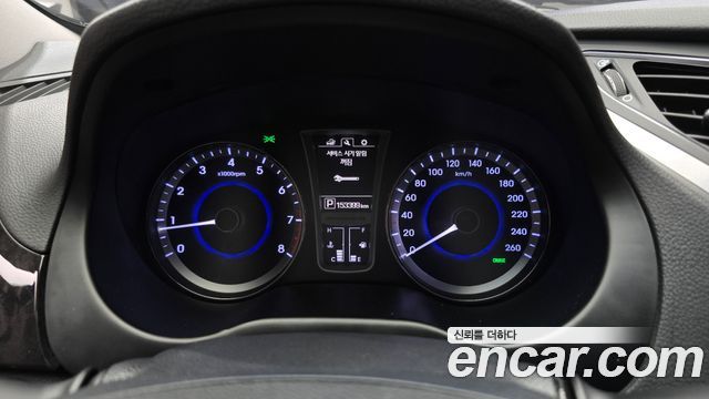 Hyundai Grandeur 2015 — photo 11