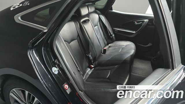 Hyundai Grandeur 2015 — photo 18