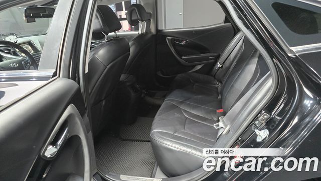 Hyundai Grandeur 2015 — photo 16