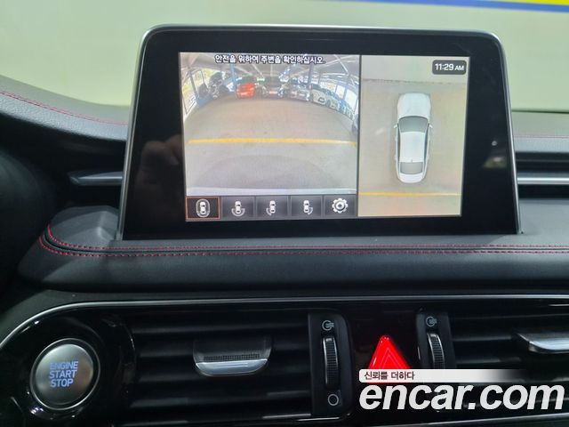 Genesis G70 2018 — photo 11