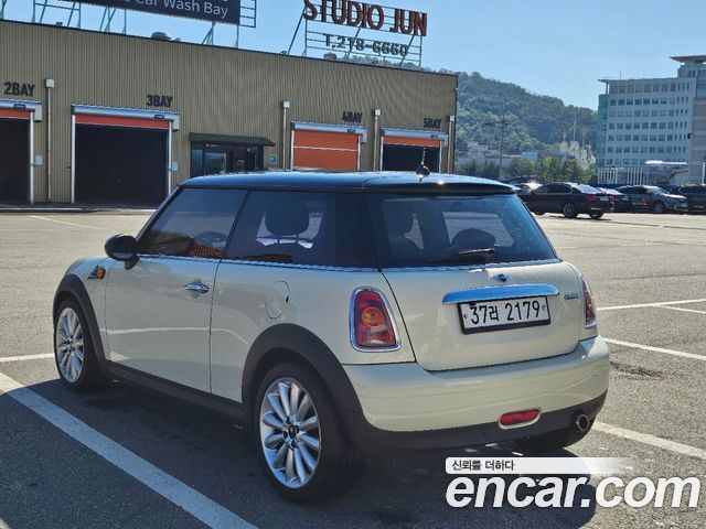 Mini Cooper 2010 — photo 6