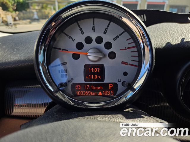 Mini Cooper 2010 — photo 10