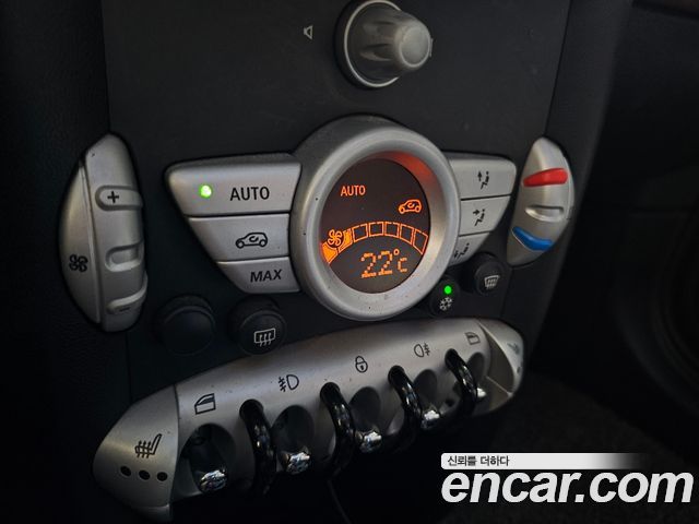 Mini Cooper 2010 — photo 15