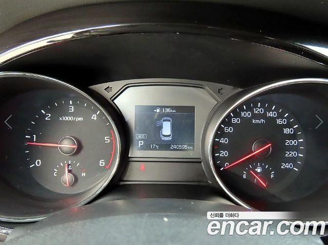 Kia Canival 2019 — photo 10