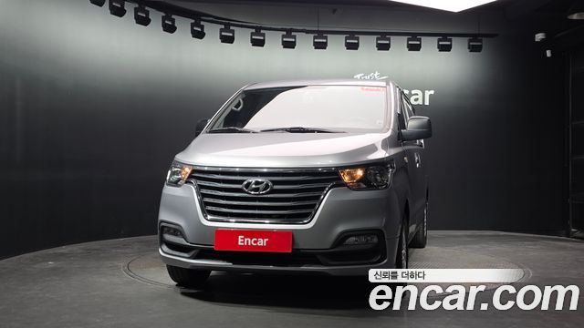 Hyundai Starex 2019 — photo 3