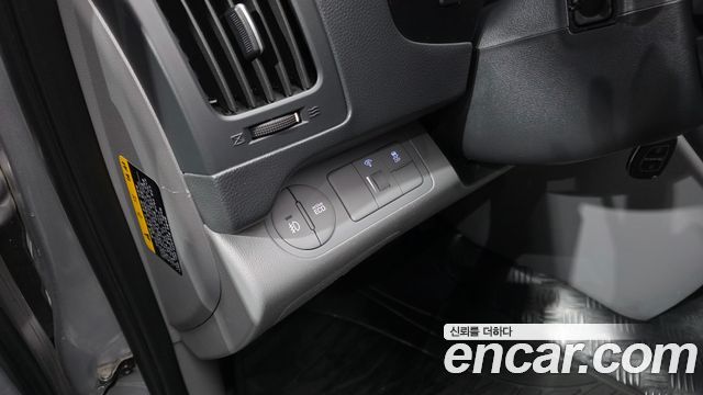 Hyundai Starex 2019 — photo 24