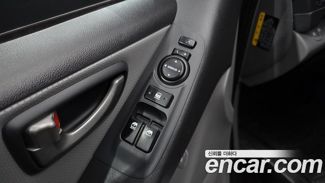 Hyundai Starex 2019 — photo 25