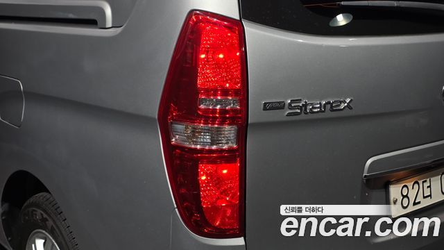 Hyundai Starex 2019 — photo 9