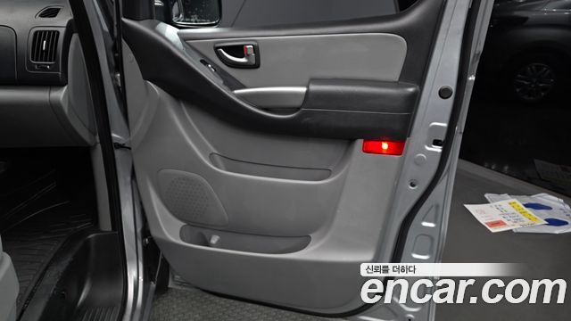 Hyundai Starex 2019 — photo 15