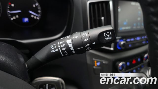 Hyundai Starex 2019 — photo 30